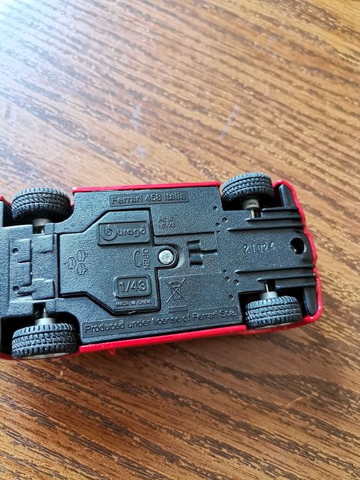 Оригинални колички Burago ferrari