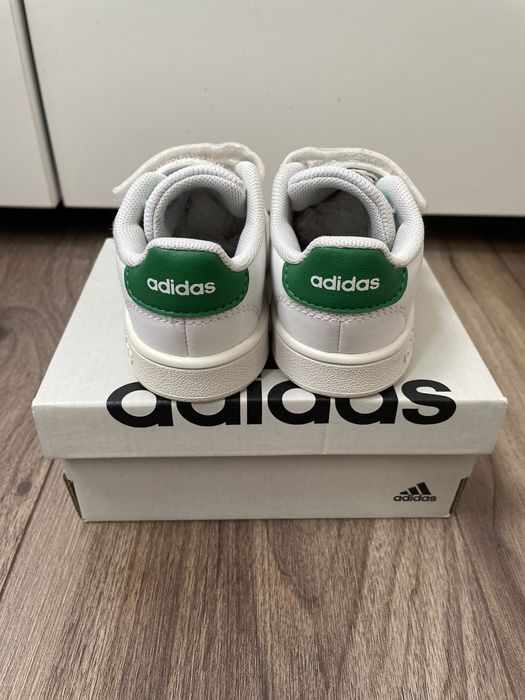Pantofi sport Adidas
