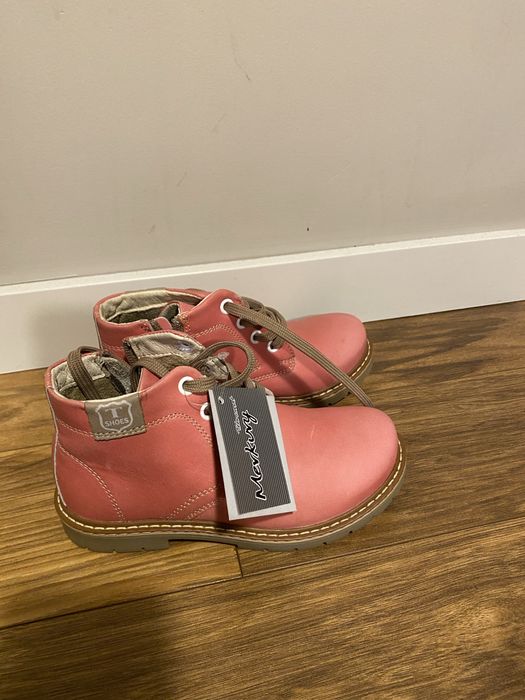 Нови боти за момиченце