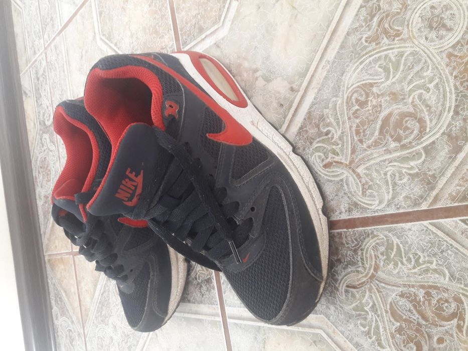 Кроссовки на мальчика. Р-р 35-36