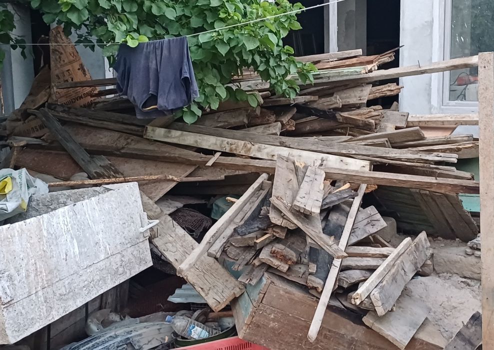 O'tin sotiladi 300 minga