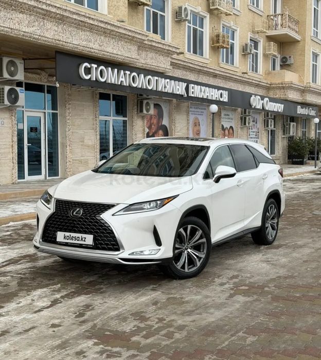 Решетка от Lexus 350 rx 2023