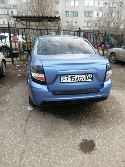 Лада Гранта 2013 год