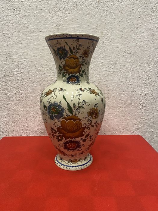 Холандска порцеланова ваза на делфт