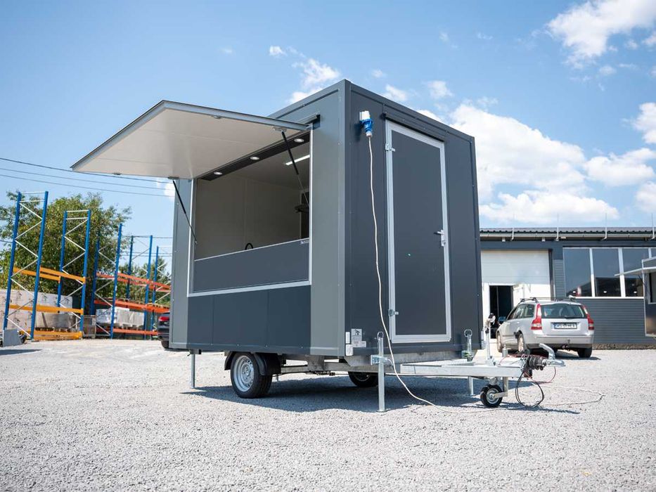 De închiriat: Rulotă comercială / Food Truck 3x2m – Inox, 2 Hote (Min. 3 luni)