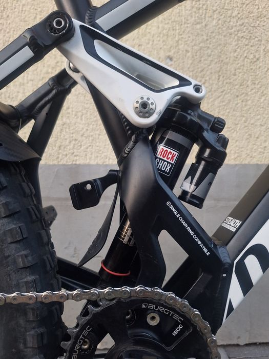 Vând Bicicleta Full suspension Enduro Downhill Mondraker Dune cadru L