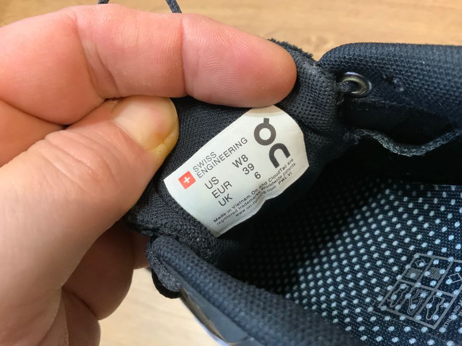 On Cloud-оригинални обувки 39 размер