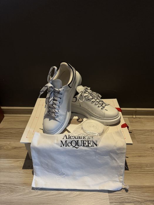 Alexander Mcqueen 39