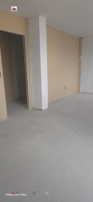 Продава тристаен, в нова кооперация на бул. "Цар Освободител"