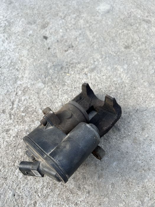 Etrier Frana Original Passat B6 Dreapta Spate