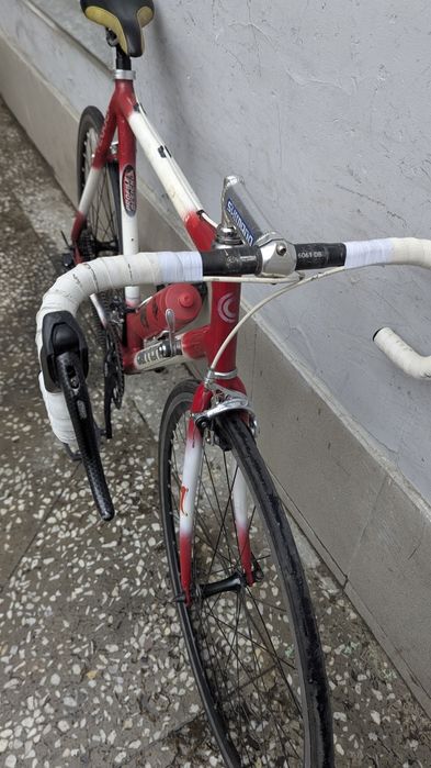 Продам шоссейный велосипед Cannondale
