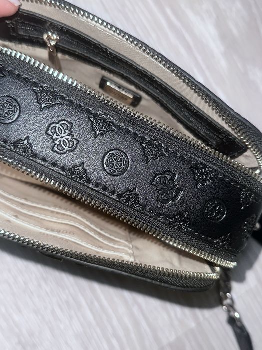 Продам сумку Guess