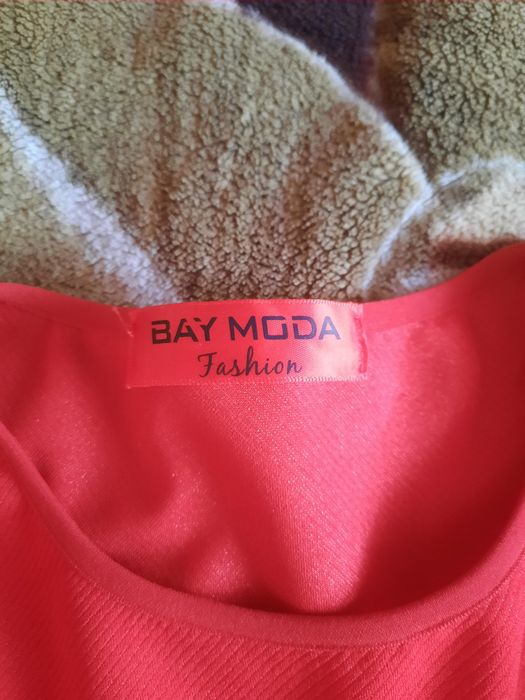 Продам красное платье