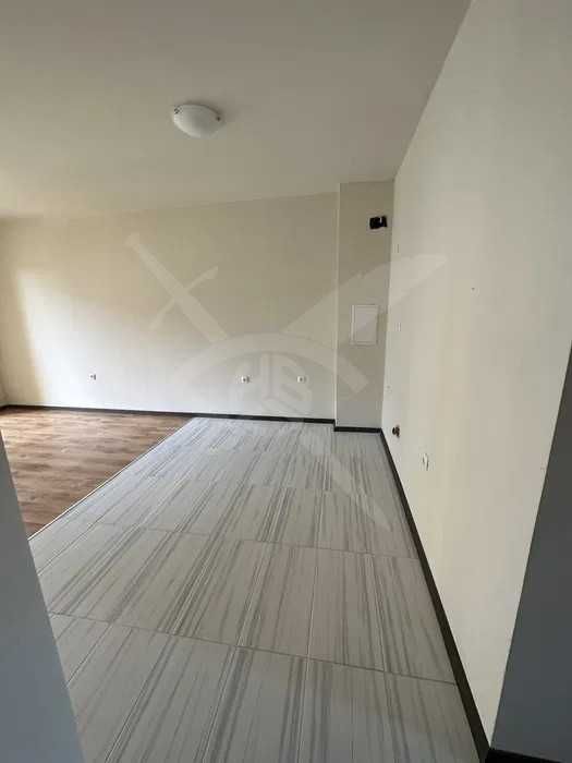 Продава се Двустаен апартамент в к.к. Слънчев бряг - 59 кв.м за 984 €/кв.м - Снимка #2