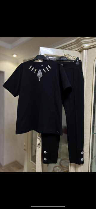 Женский костюм