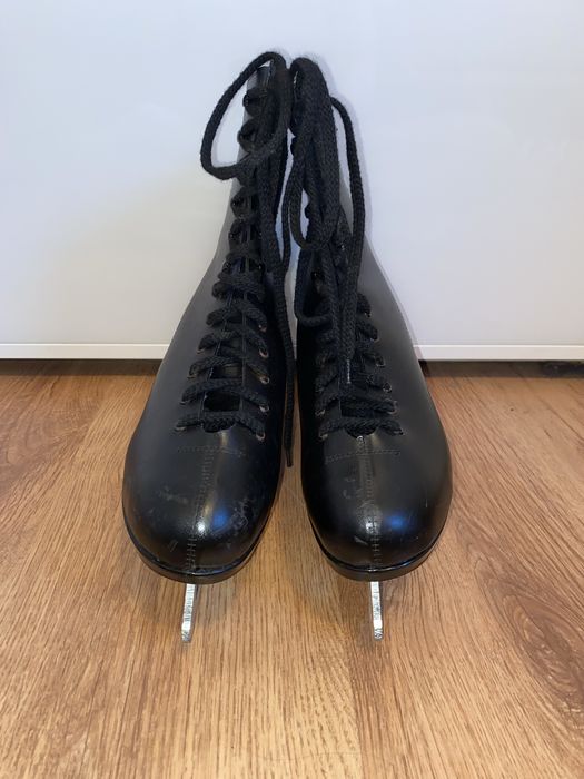 Patine artistice negre unisex 44