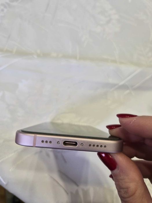 Iphone 15 Pink! Перфектно състояние!!!