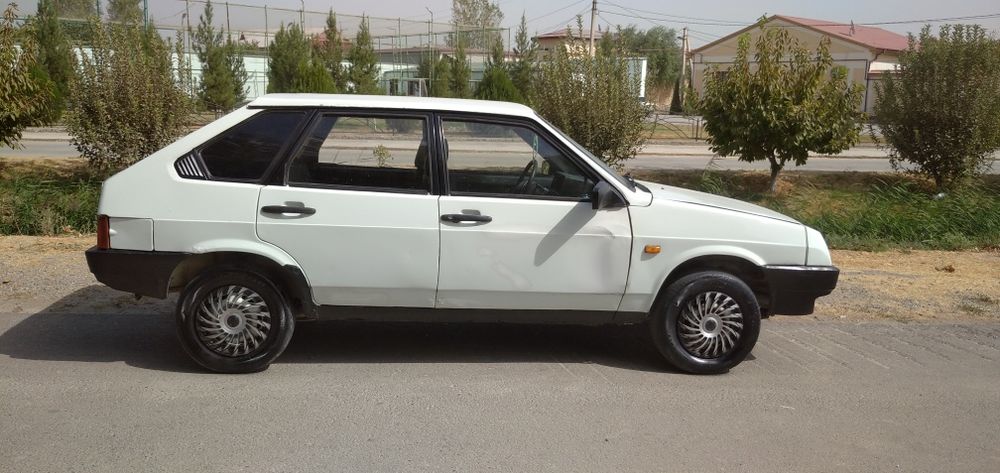 Сотилади Ваз 2109