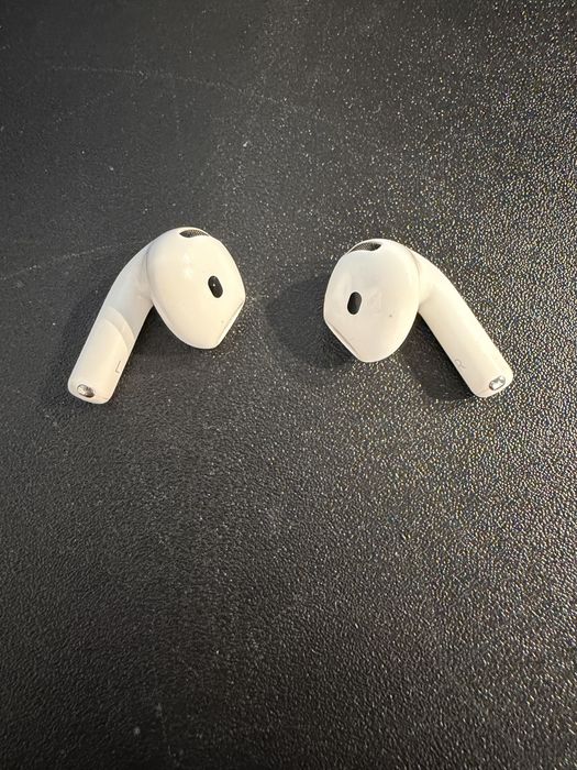 Căști AirPods4 cu Active Noise Cancellation
