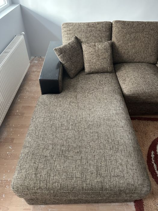 Разтегателен диван