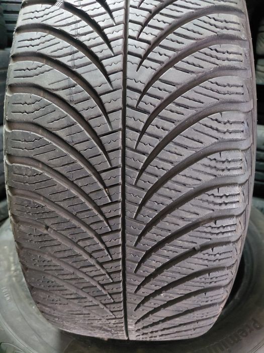 225/45/17" Goodyear 2бр.гуми.