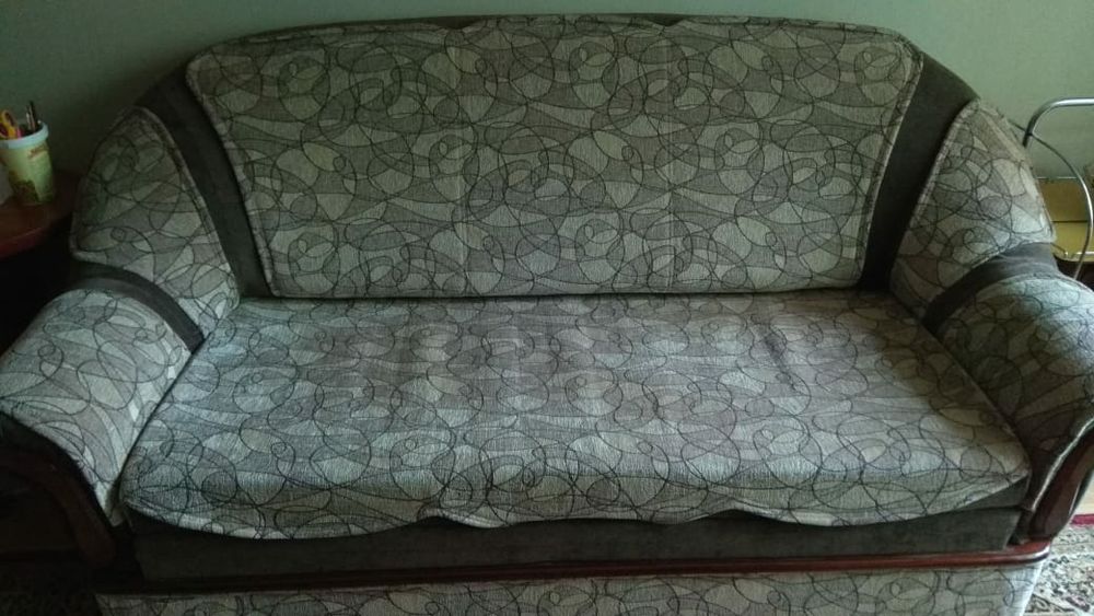 Диван плюс кресло