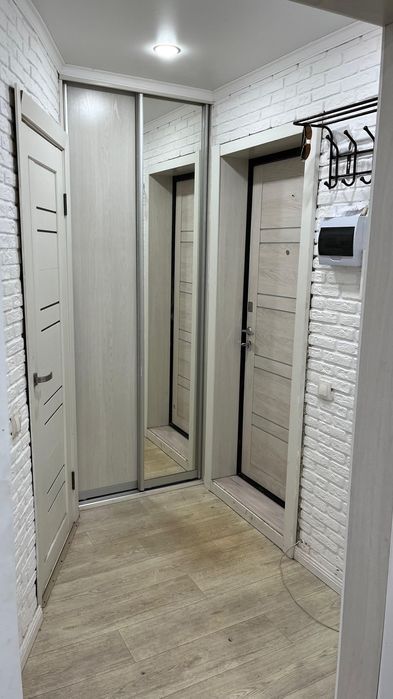 Здам 1 комнатную квартиру