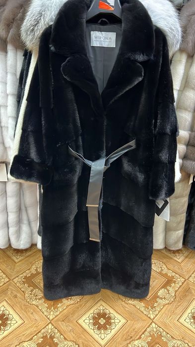 BLACK GLAMA Норковая шуба
