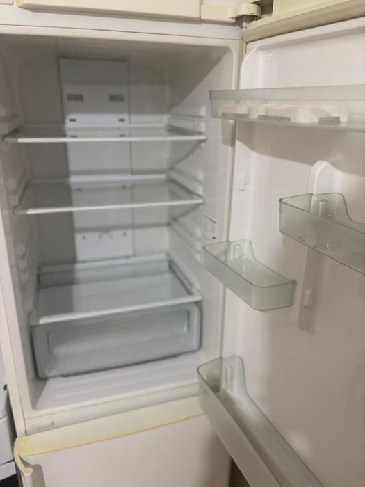 Продам холодильник Samsung