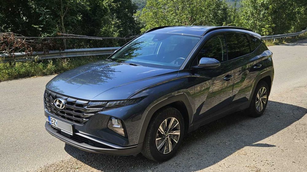 Hyundai Tucson NX4 2WD 6MT STYLE+ 1.6 T-GDi 150 CP, an fabricatie 2022, primul proprietar, mașină ținută în garaj