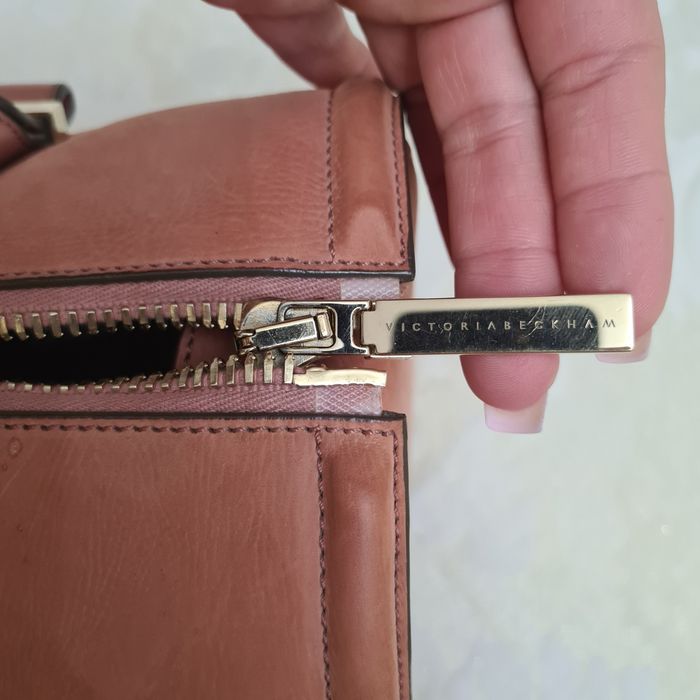 Роскошная сумка от Victoria Beckham