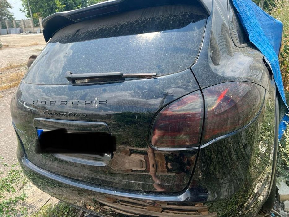 На части Porsche Cayenne 4.8 Turbo дистроник камера