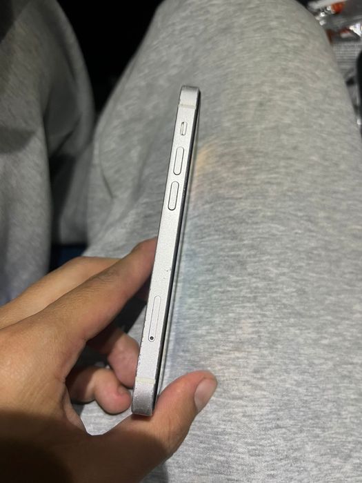 Iphone 12 mini продается