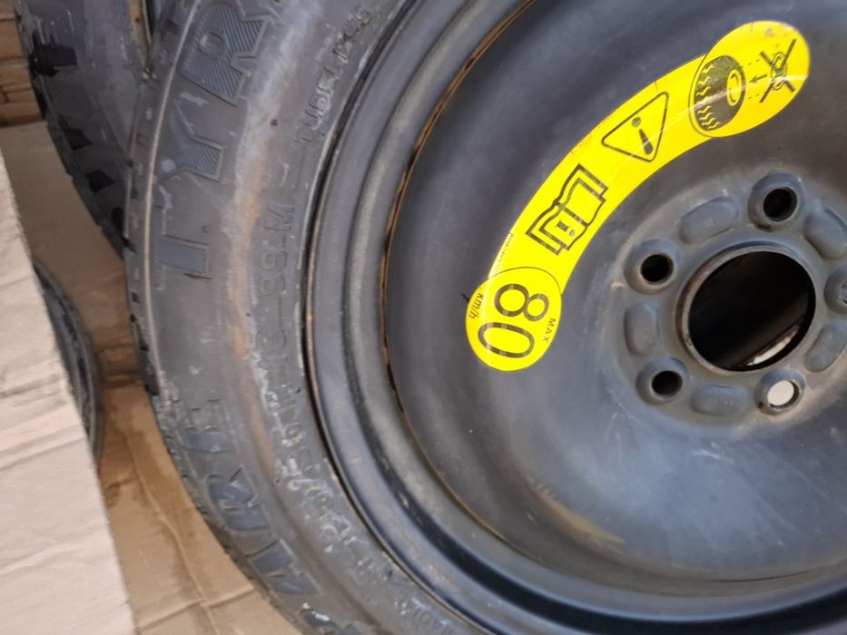 Резервни гуми Патерица