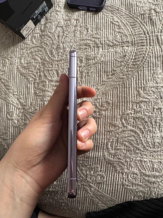 Продам телефон Samsung Galaxy S22