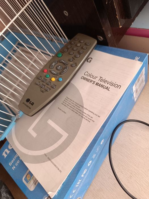 Телевизор сотилади 4та Хар хил размер