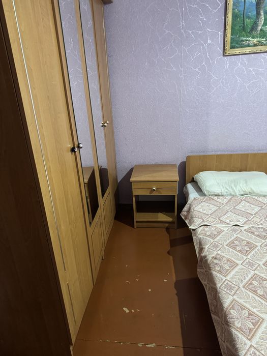 Продам спальный гарнитур