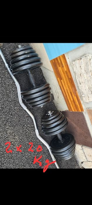 Gantere, bancă piept, discuri, bară haltere, diverse fitness, bicicletă eliptică