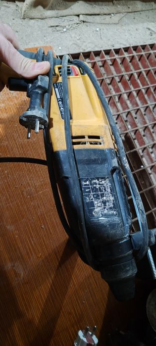 Продам перфораторы проводные. Б/у. В рабочем состоянии.