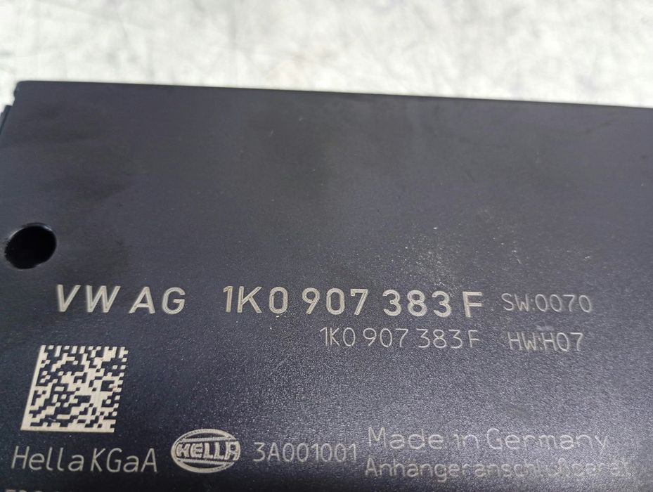 Modul carlig remorcare 1K0907383F Volkswagen Passat CC 1 (2008 - 2012) 2.0 CBAA