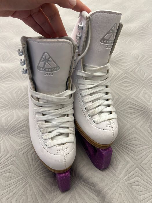 Коньки Jackson 200