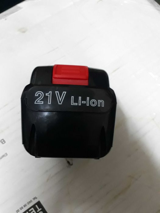 Акумолаторен винтоверт Teeno