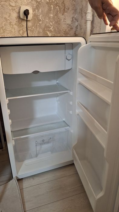 Продам новый мини холодильник