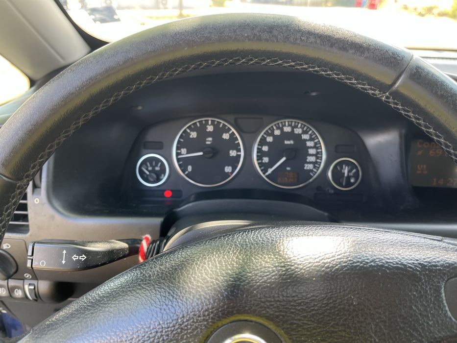 Opel zafira 7 места