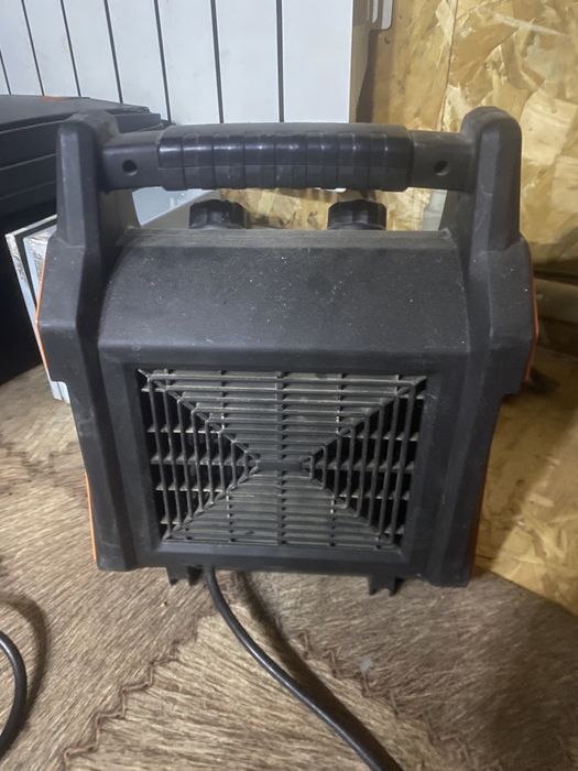 Электрическая воздуходувка