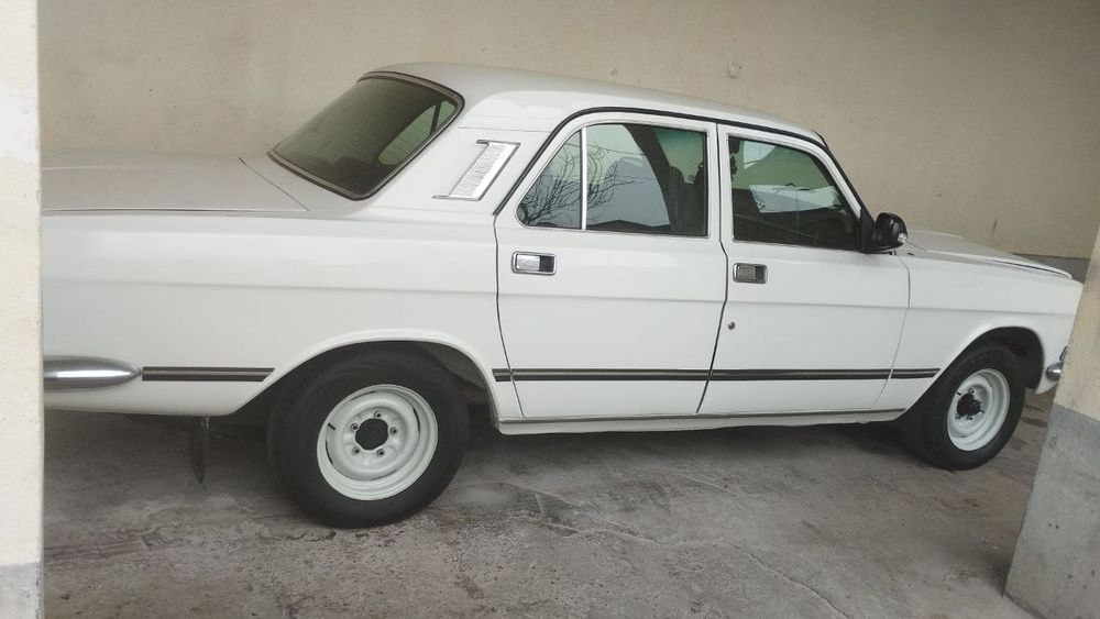 Волга газ 2410 сотилади