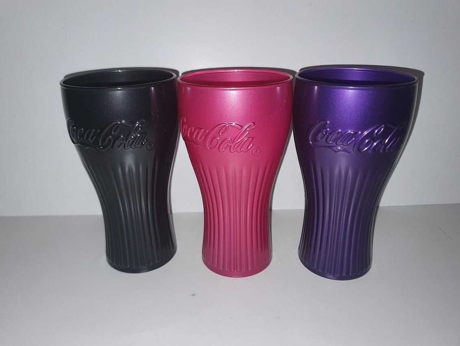Чаши на Кока Кола