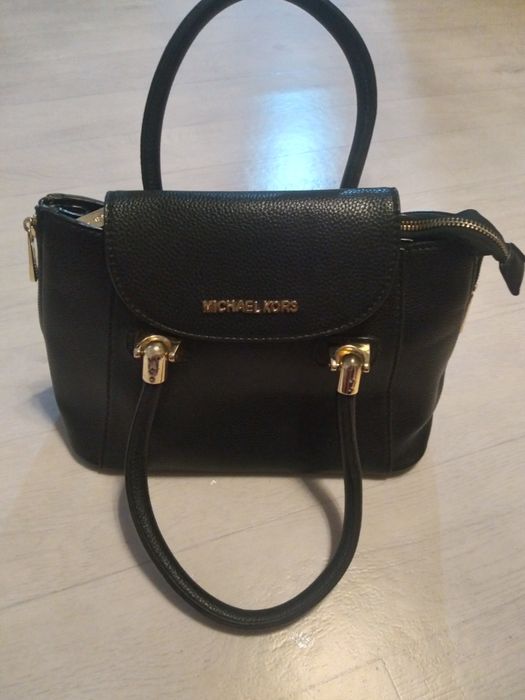 Продам сумку почти новую