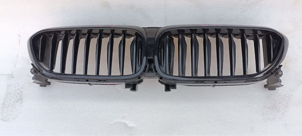 Решётка радиатора БМВ BMW G30.