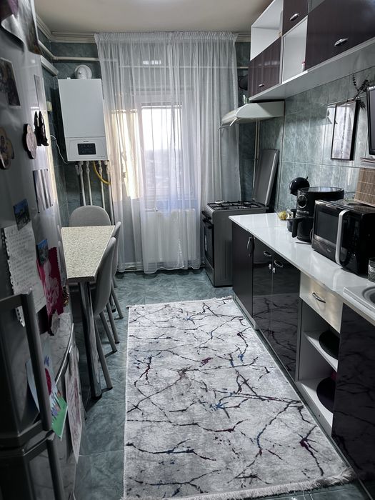 Vand apartament!